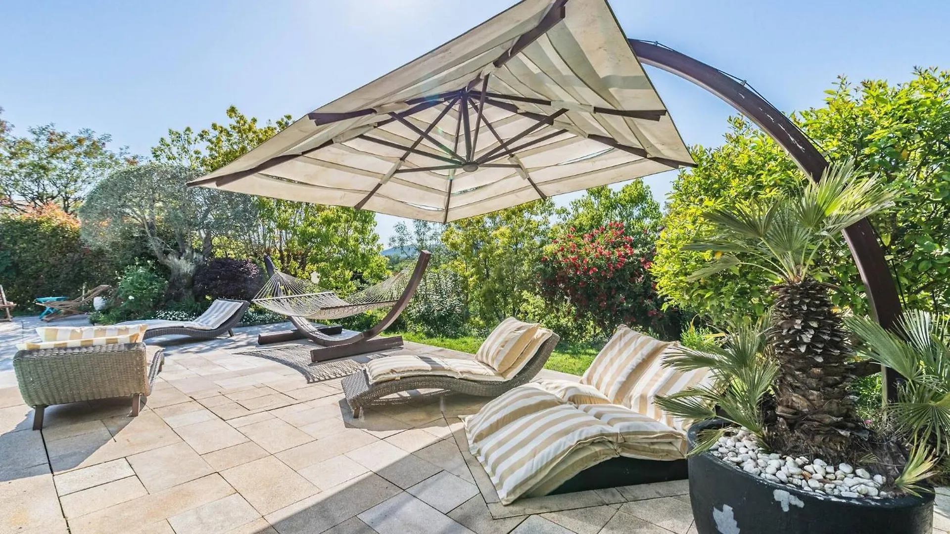 Diane By Terrys Homes Cannes