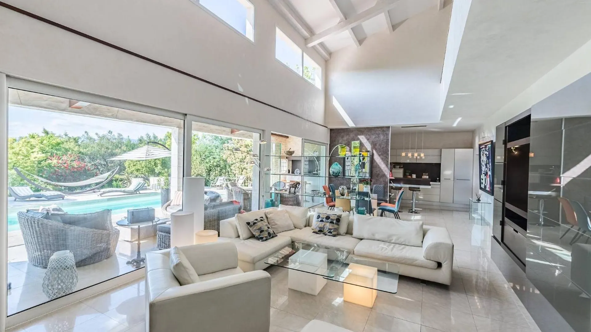 Diane By Terrys Homes Cannes