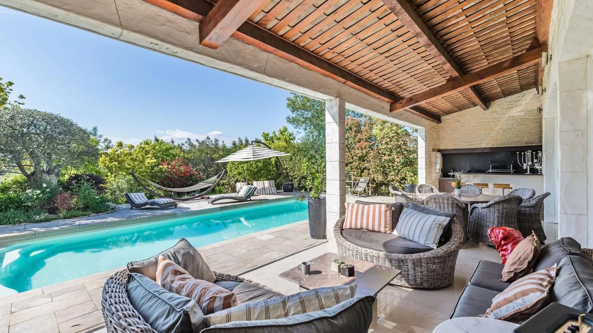 Diane By Terrys Homes Cannes